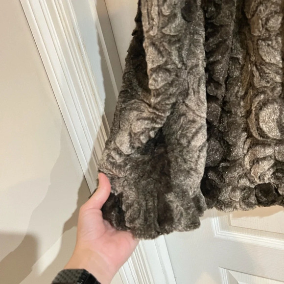 Damselle Fur Jacket - Picture 5 of 7